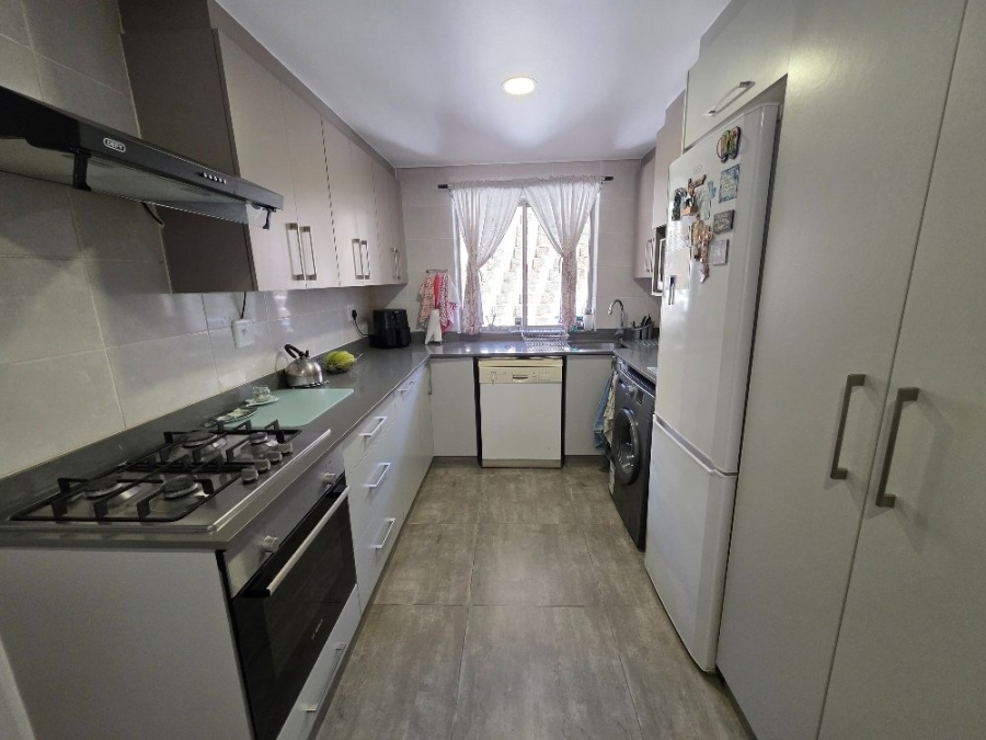 3 Bedroom Property for Sale in Island View Western Cape